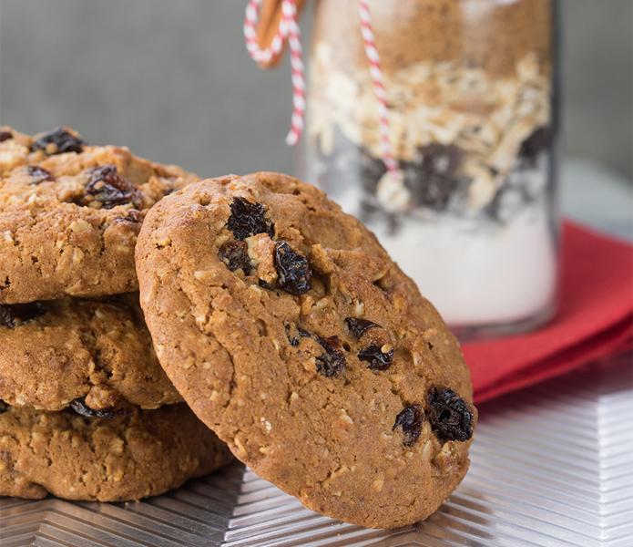 Oatmeal CinnaRaisin Cravin Cookies