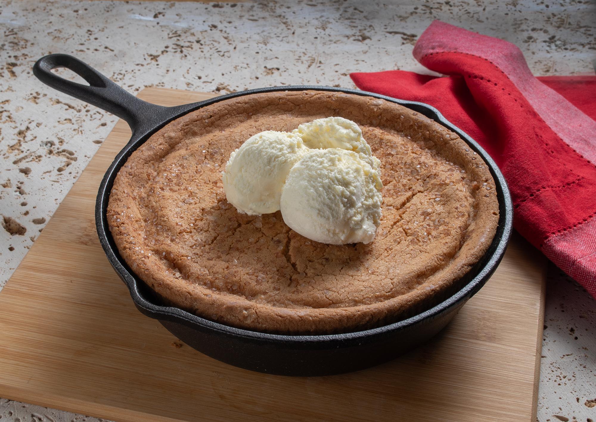 Snickerdoodle Pizza Cookie with ice cream