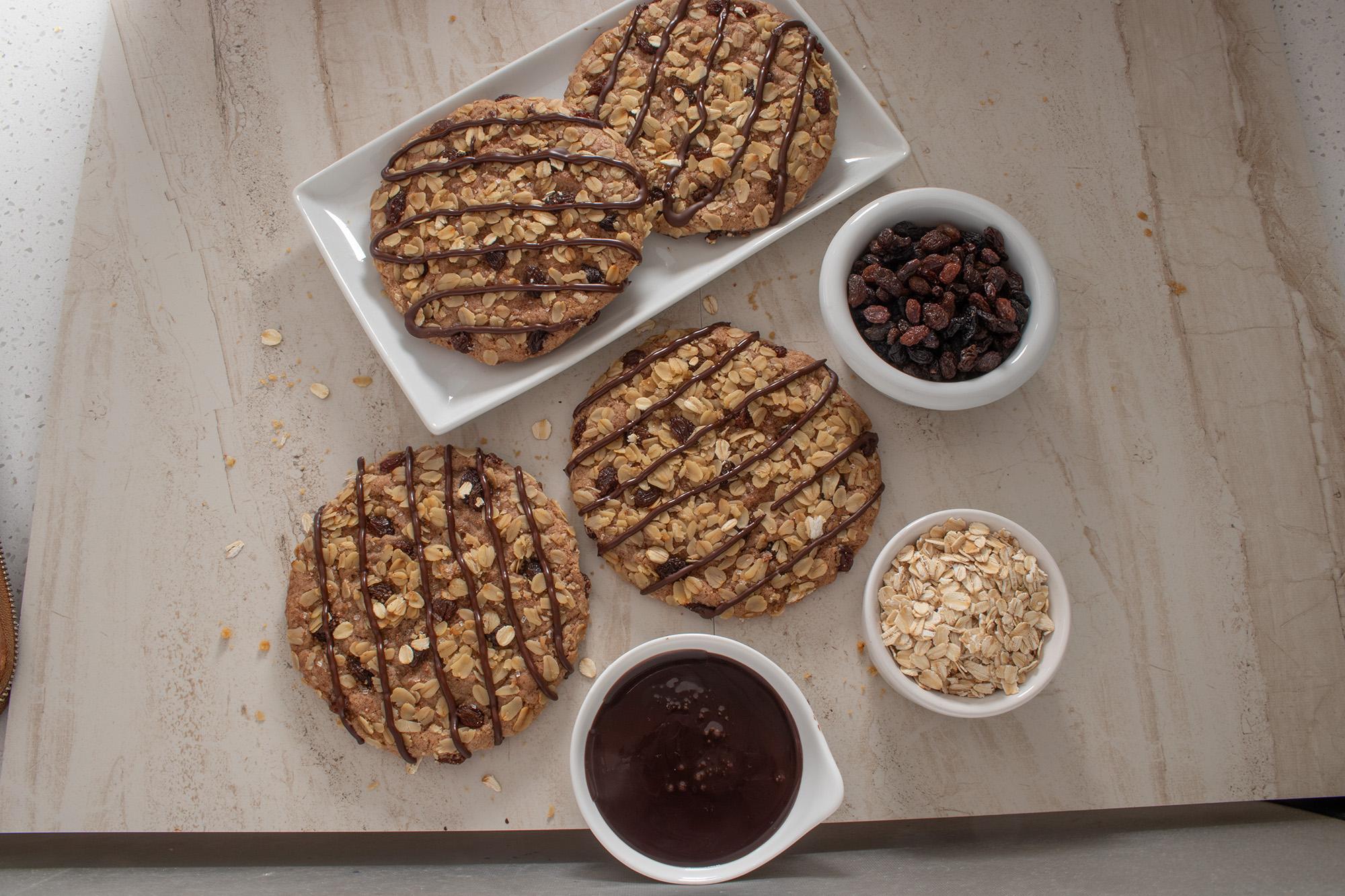 rustic raisin oat cookie